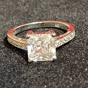 Lia Sophia Eye Opener ring with 5cts. of clear CZ Size 8